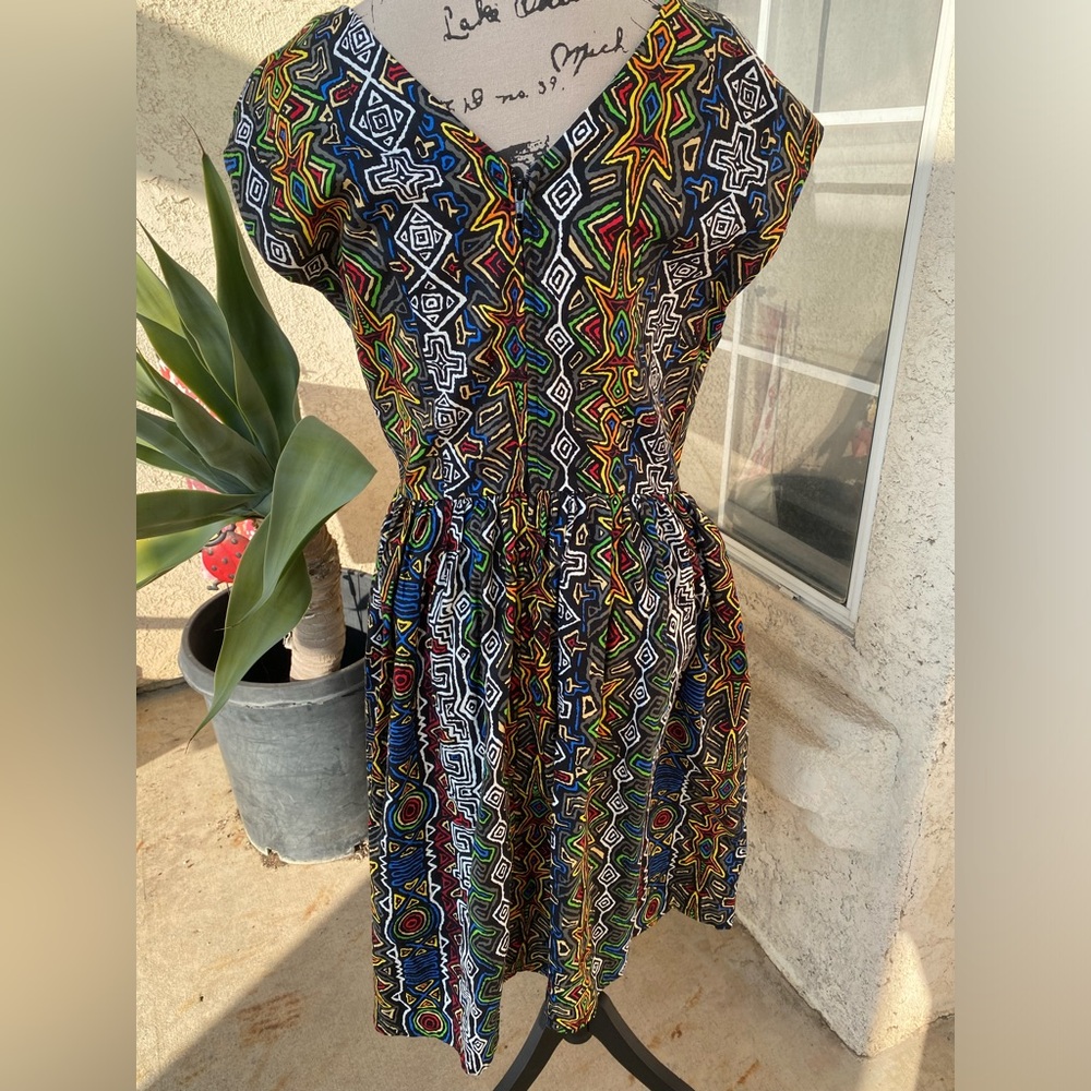 Multicolor Geometric Pattern Dress - Picture 3 of 3